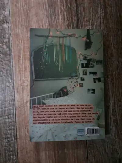 Libro 'A todos los chicos que me enamoré' - miniatura 2