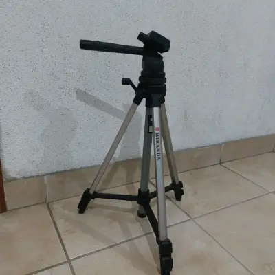 Trípode liviano aluminio ajustable - miniatura 1