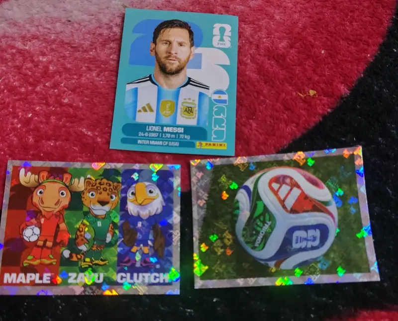 Set de láminas de fútbol