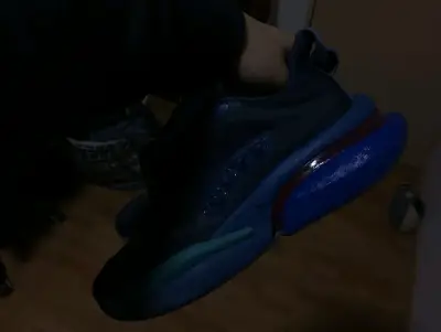 Zapatillas deportivas azul oscuro - miniatura 2