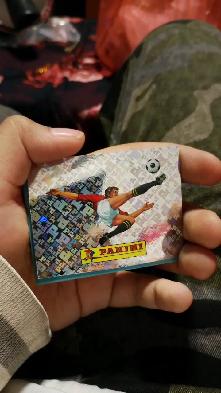 Carta coleccionable Panini 00