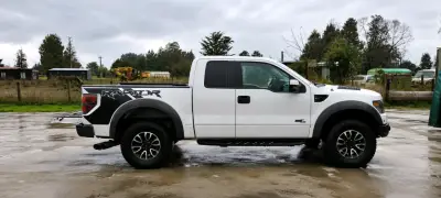 Ford F-150 raptor 6.2 v8 - miniatura 3