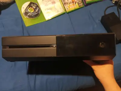 Consola de videojuegos negra Xbox one fat - miniatura 2