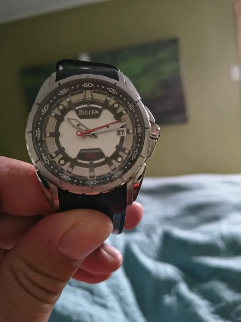 Reloj Bulova análogo negro - 1