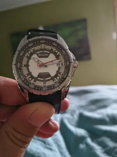 Reloj Bulova análogo negro - miniatura 1