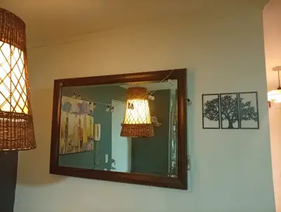 Espejo grande con marco de madera - miniatura 1