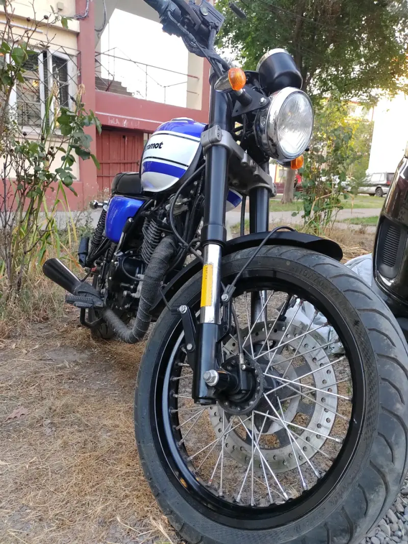 Moto Euromot azul en buen estado - 4
