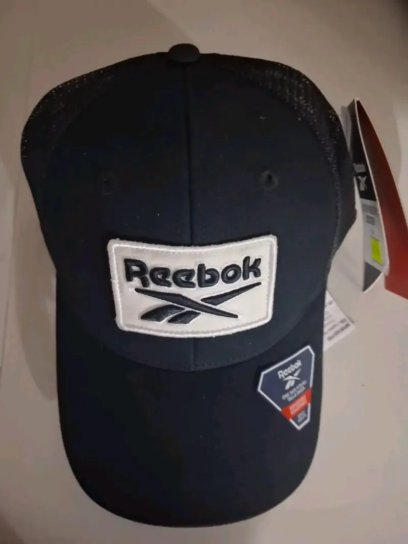 Gorra Reebok negra nueva - 2