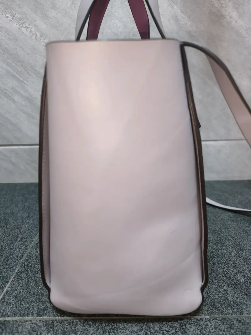 Cartera Kate Spade, lila pastel, excelente estado. - 5