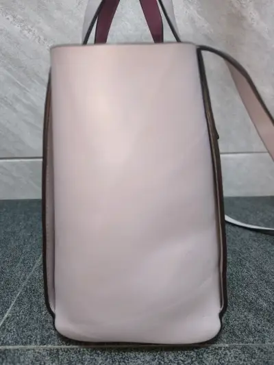 Cartera Kate Spade, lila pastel, excelente estado. - miniatura 5