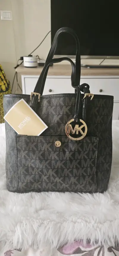 Bolso Michael Kors negro estampado - miniatura 1