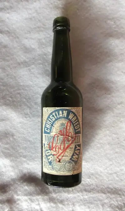 Botella Cerveza Christian Wriedt Noruega 1890´s - miniatura 1