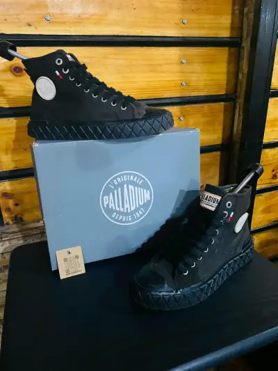 Zapatillas negras Palladium - miniatura 1
