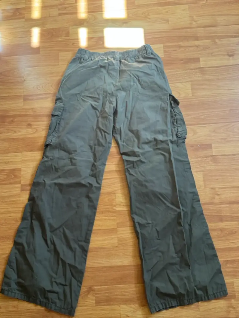 Pantalones cargo verde - 2