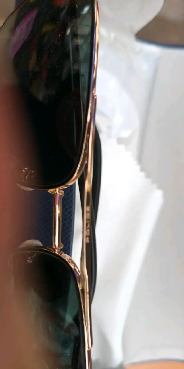 Lápiz y lentes enchapados en oro - 4