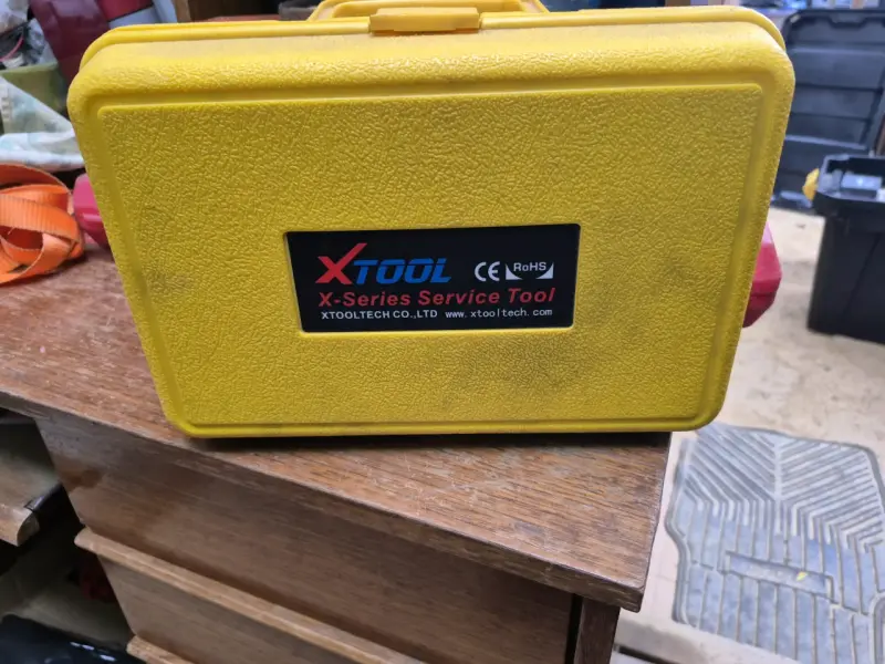 Scanner automotriz Xtool x100 pro2 - 3