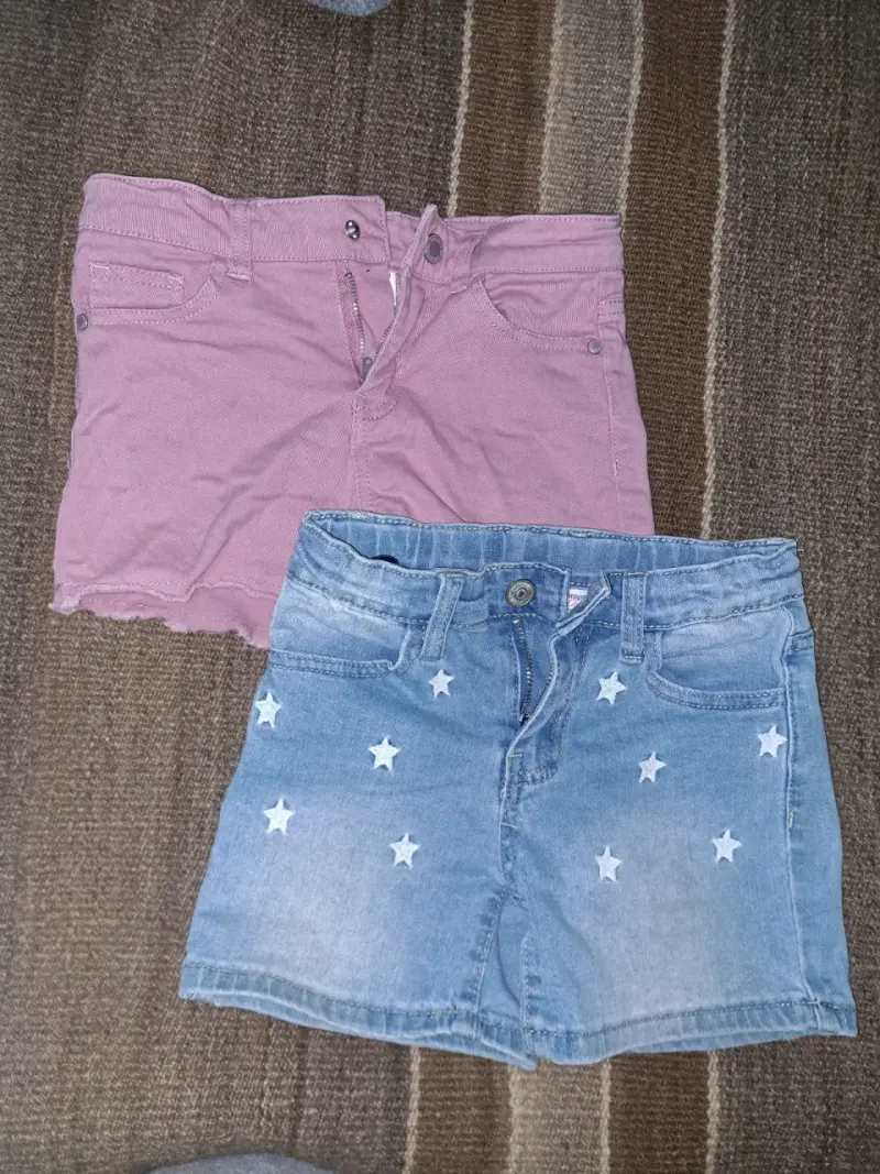 2 shorts,  mezclilla y rosa  2x