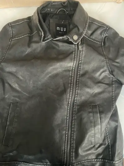 Chaqueta de cuero negra talla M - miniatura 1