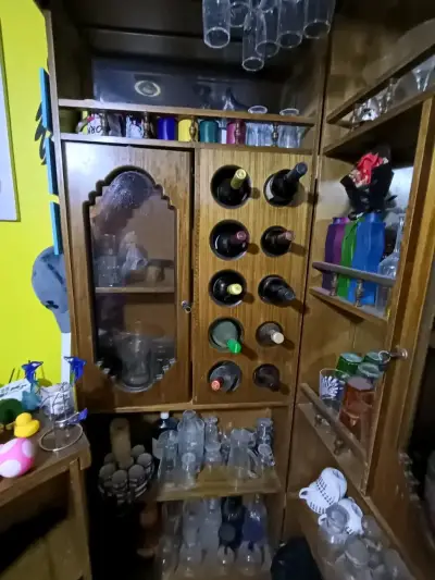 Bar de madera para casa - miniatura 3