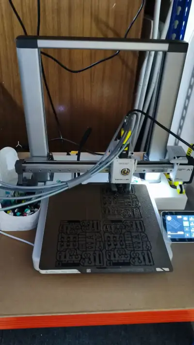 Impresora 3D Bambu Lab A1 Combo - miniatura 3