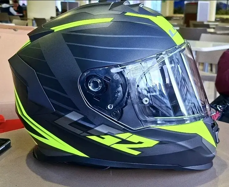 Casco moto LS2 nuevo con boleta y garantia - 1