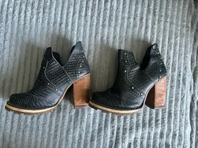 Botines de cuero negros - miniatura 2