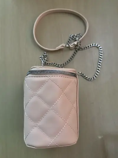 Bolso con cadena rosado claro - miniatura 3