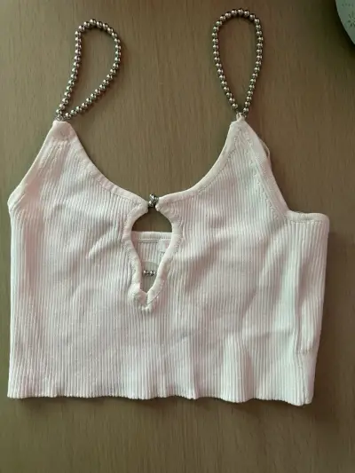 Top blanco con tirantes de perlas - miniatura 1