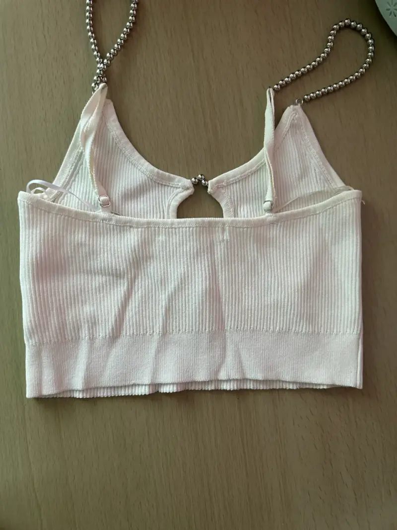 Top blanco con tirantes de perlas - 2