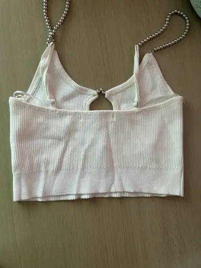 Top blanco con tirantes de perlas - miniatura 2