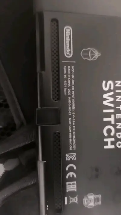 Nintendo Switch edición especial - miniatura 2