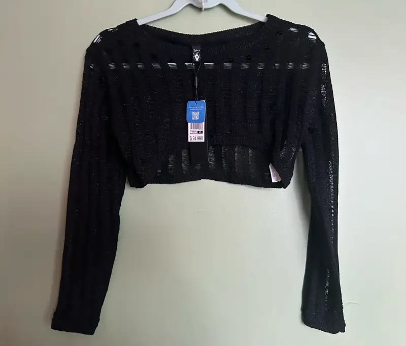 Polera negra tejida nueva - 1