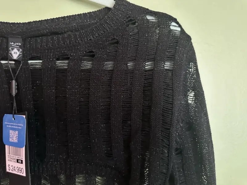 Polera negra tejida nueva - 3