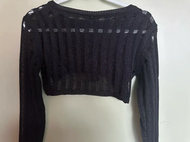 Polera negra tejida nueva - 4