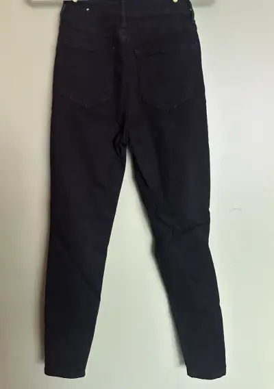 Jeans negros clásicos MNG - miniatura 2