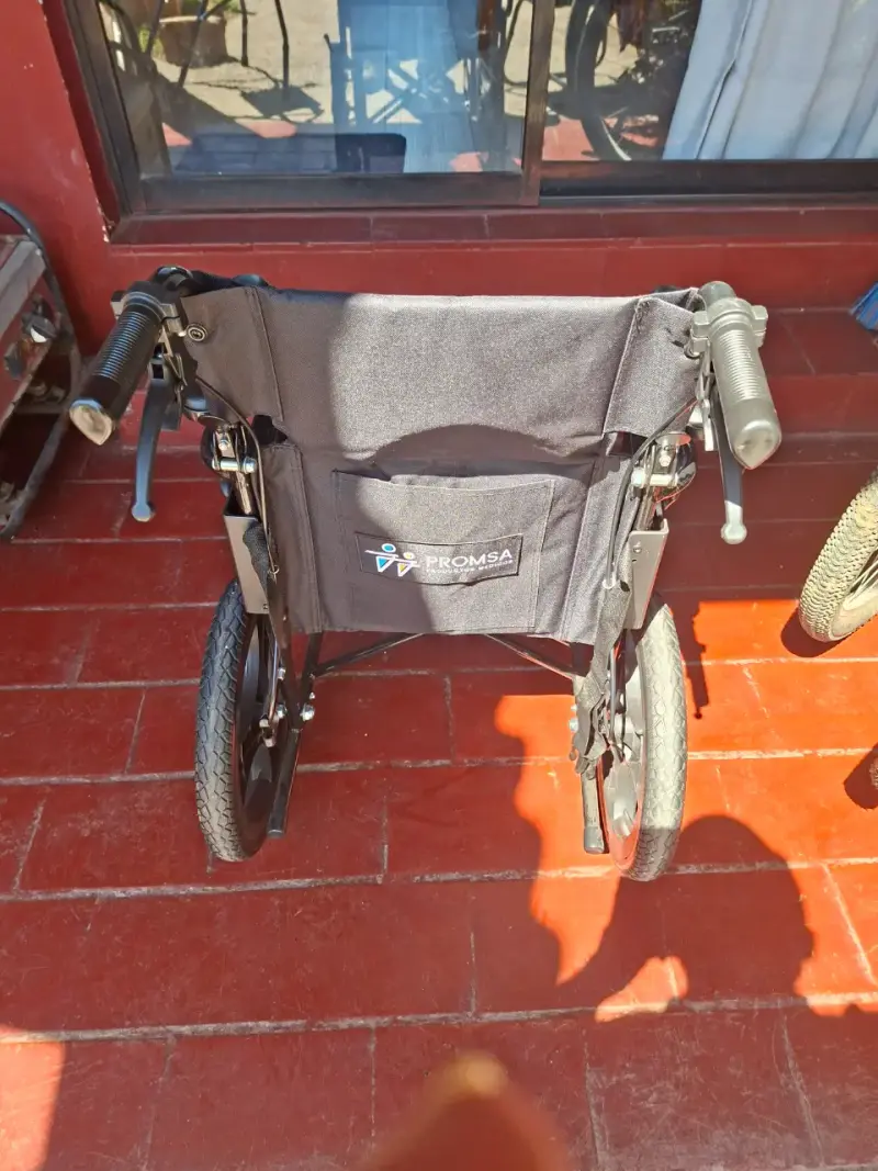 Silla de ruedas plegable - 3