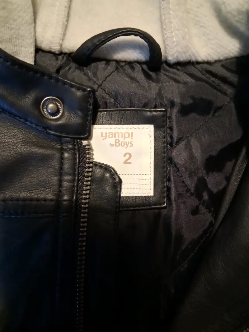 Chaqueta niño negra con capucha - 2