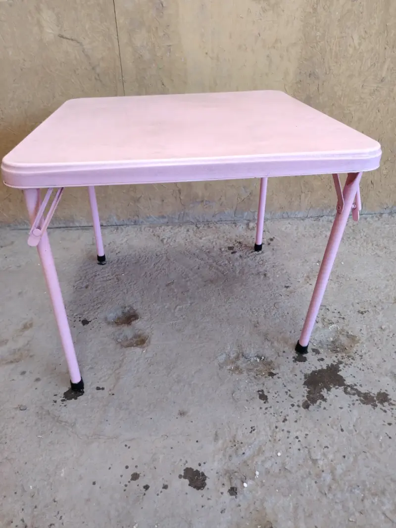 Mesa infantil plegable rosa