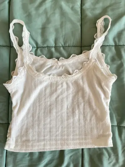 Blusa blanca de encaje - miniatura 2