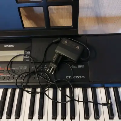 Teclado musical Casio CT-X700 - miniatura 3
