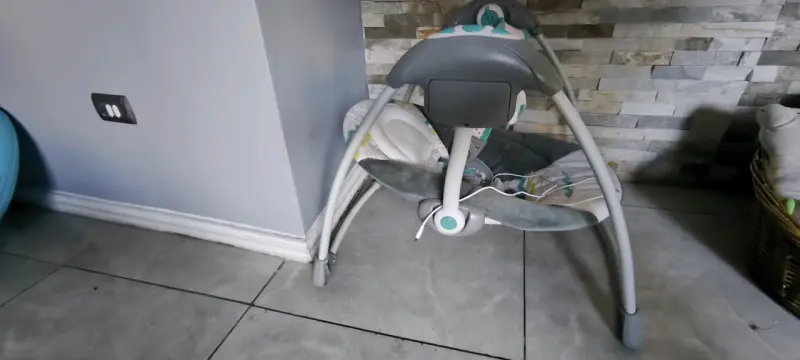 Mecedora eléctrica para bebé - 2