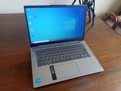 Notebook Lenovo Intel i3- 8gb ram - SSD - miniatura 1