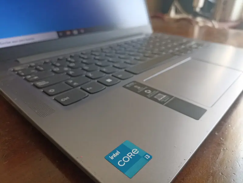 Notebook Lenovo Intel i3- 8gb ram - SSD - 5