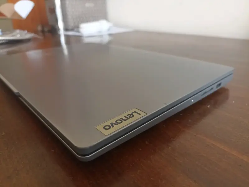 Notebook Lenovo Intel i3- 8gb ram - SSD - 6