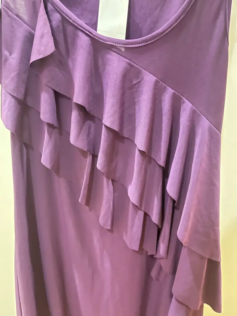 Vestido morado con volantes - 3