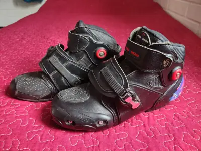 Botas de motociclista negras - miniatura 1