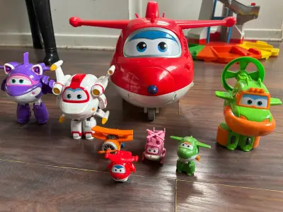 Set de juguetes de aviones Super Wings - miniatura 1