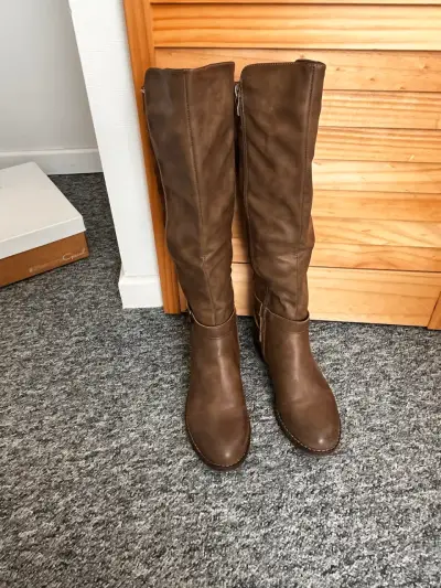 Botas altas marrón, marca  Vía Uno - miniatura 1