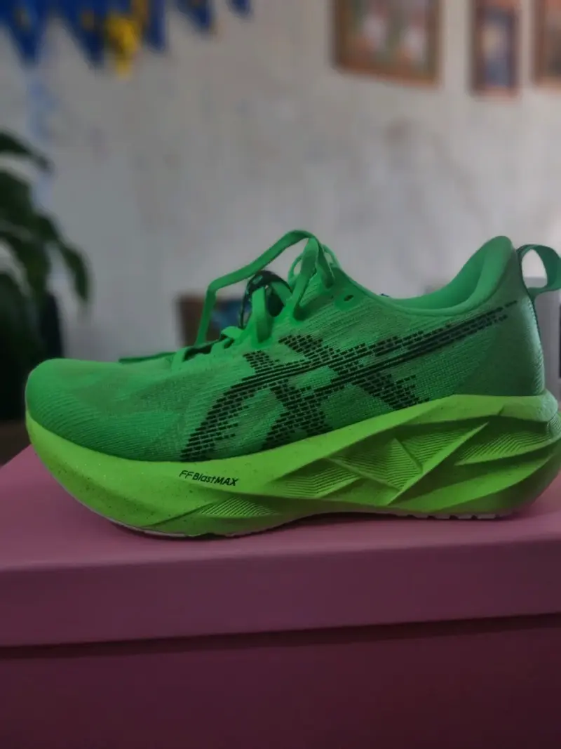 Zapatillas verde Asics. - 3