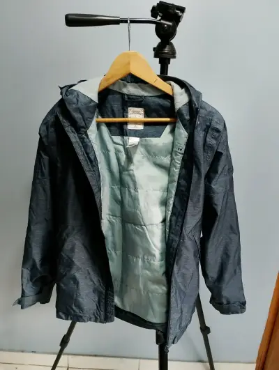 Chaqueta niño talla 12/14 impermeable Quechua gris - miniatura 5